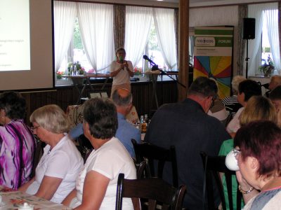 Barbara Schubert trägt vor