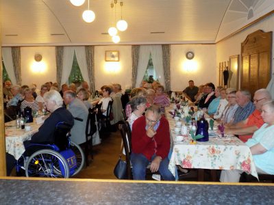 Volles Haus beim Sommerfest