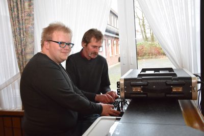 Die Technik-Verantwortlichen Manfred Stauvermann und Konrad Göcken.