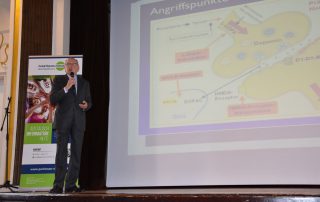 Prof. Greulich referiert zu medikamentöser Parkinsontherapie.