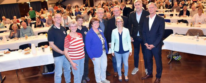 von links: Raphael Bertram, Margret Hartwig, Simone Heinike, Dorothea Stauvermann, Dr. Kusch, Carolin Stöber, Dr. Ohms, Dr. Lohmann, Dr. Lehrke