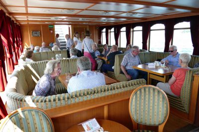 Einige suchten Abkühlung unter Deck