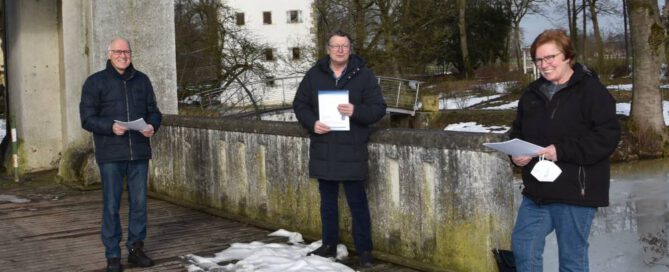 Auf dem Bild zu sehen: von links: Reiner Krauße Stefan Wolters sowie Dorothea Stauvermann.